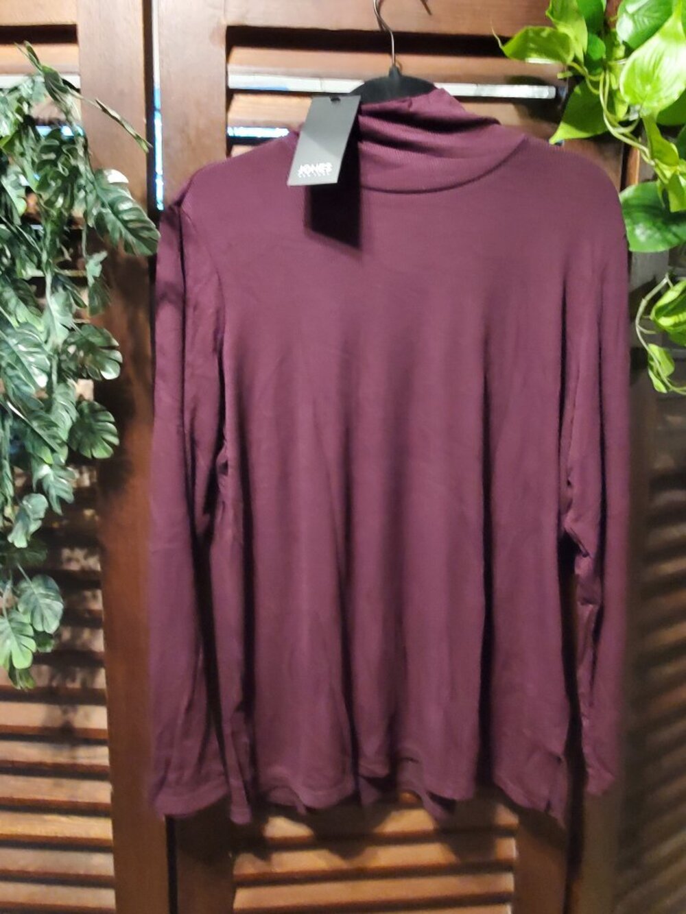 Burgundy Lightweight Ribbed Turtleneck